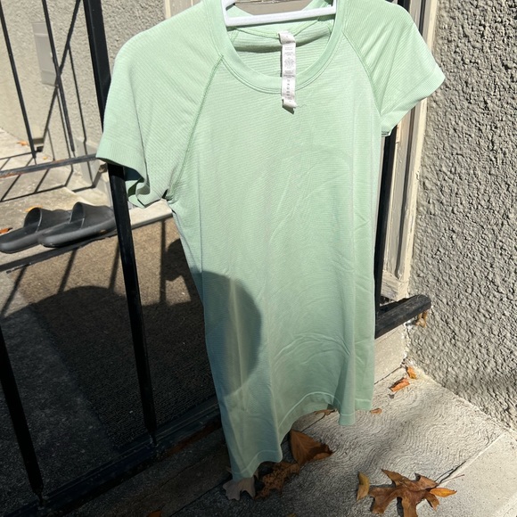 Lululemon swiftly - Picture 2 of 4